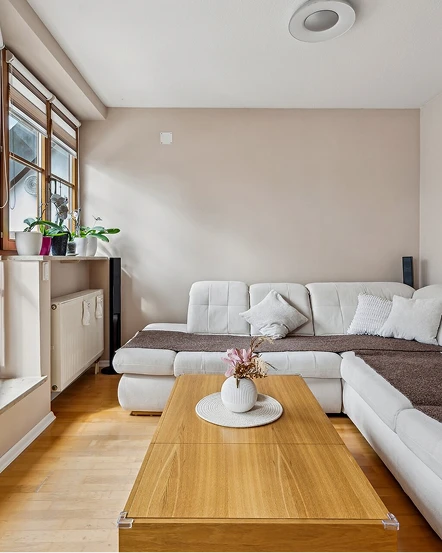 Wohnzimmer einer verkaufenden Immobilie